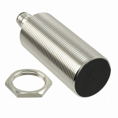 Omron E2B-M30LS15-M1-B2 inductieve sensor