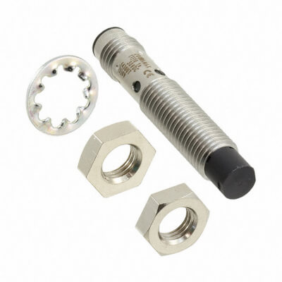 Omron E2B-S08KN04-MC-C1 inductieve sensor