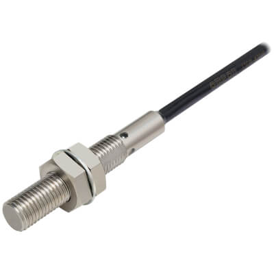 Omron E2EW-X2D18 2M inductieve sensor