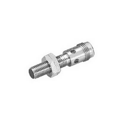 Omron E2A-S08KS02-M1-B1 inductieve sensor