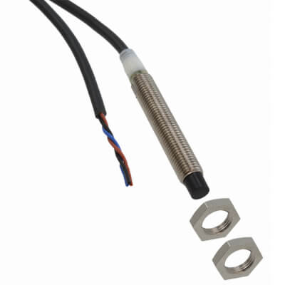 Omron E2A-S08LN04-WP-B1 2M inductieve sensor