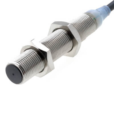 Omron E2A-S12LS04-WP-B1 2M inductieve sensor
