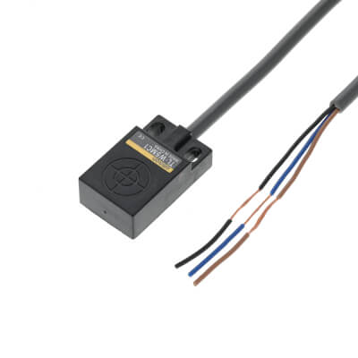 Omron TL-W5MC1 2M inductieve sensor