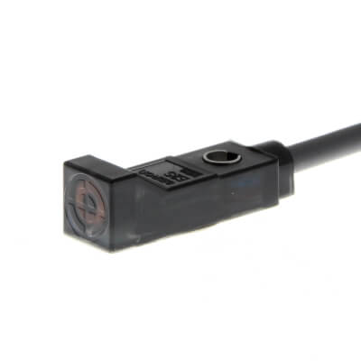 Omron E2S-Q25 2M inductieve sensor