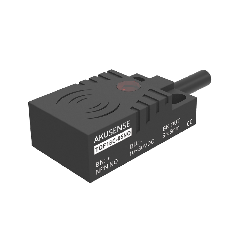 Akusense TQN18C-08PC inductieve sensor