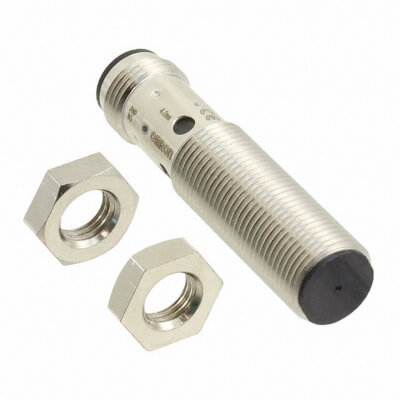 Omron E2B-M12KS02-M1-B1 inductieve sensor
